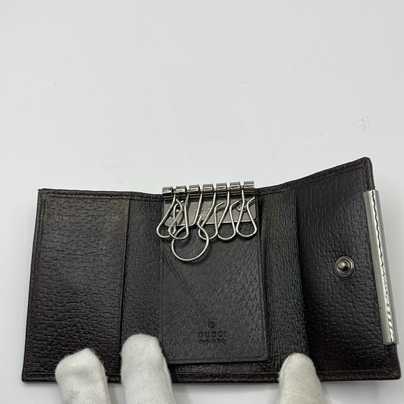Gucci Key Holder Case G logos Unisex - Picture 7 of 16